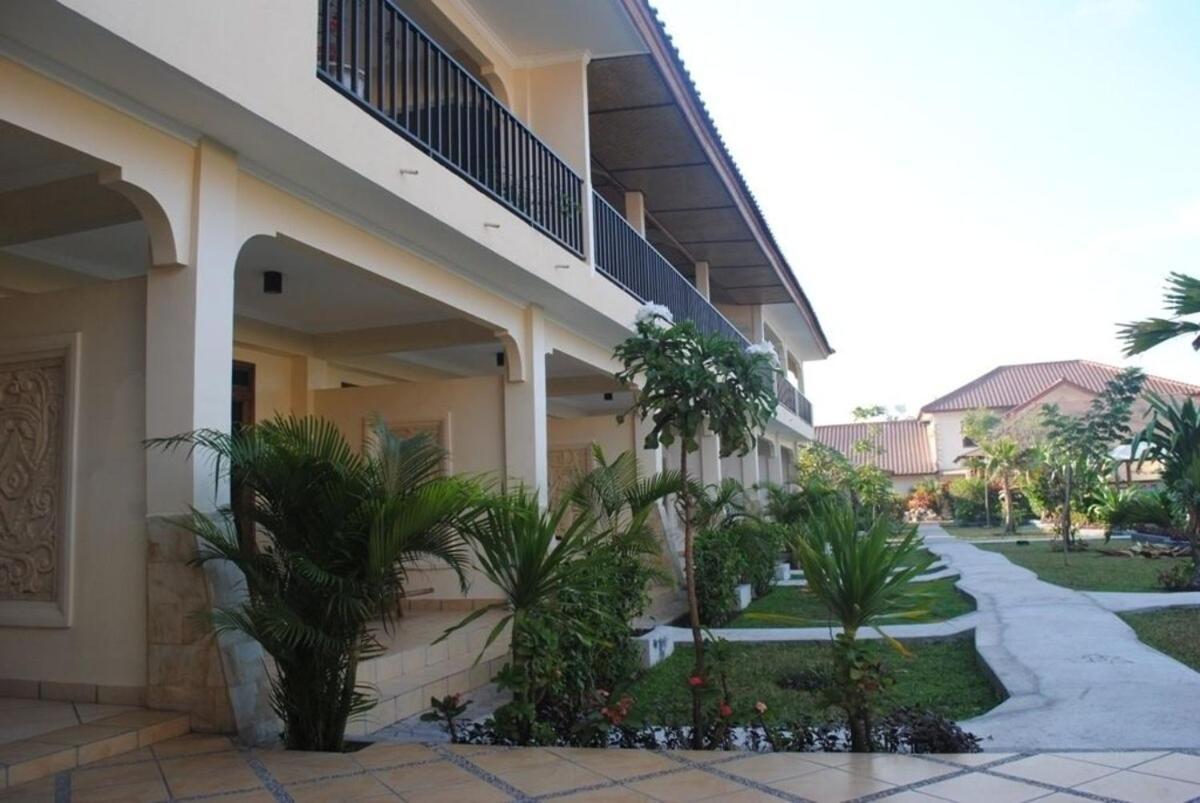 Lombok Beach Hotel Montongbuwoh Kültér fotó